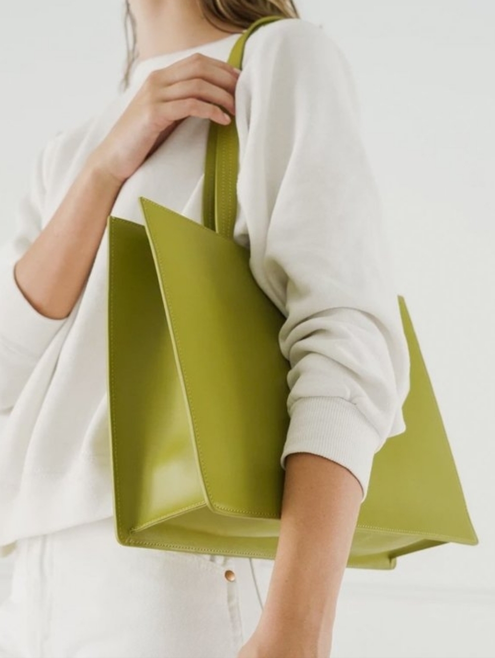 EXCELLENT BAGGU LARGE LEATHER RETAIL TOTE BAG - SPANISH MOSS